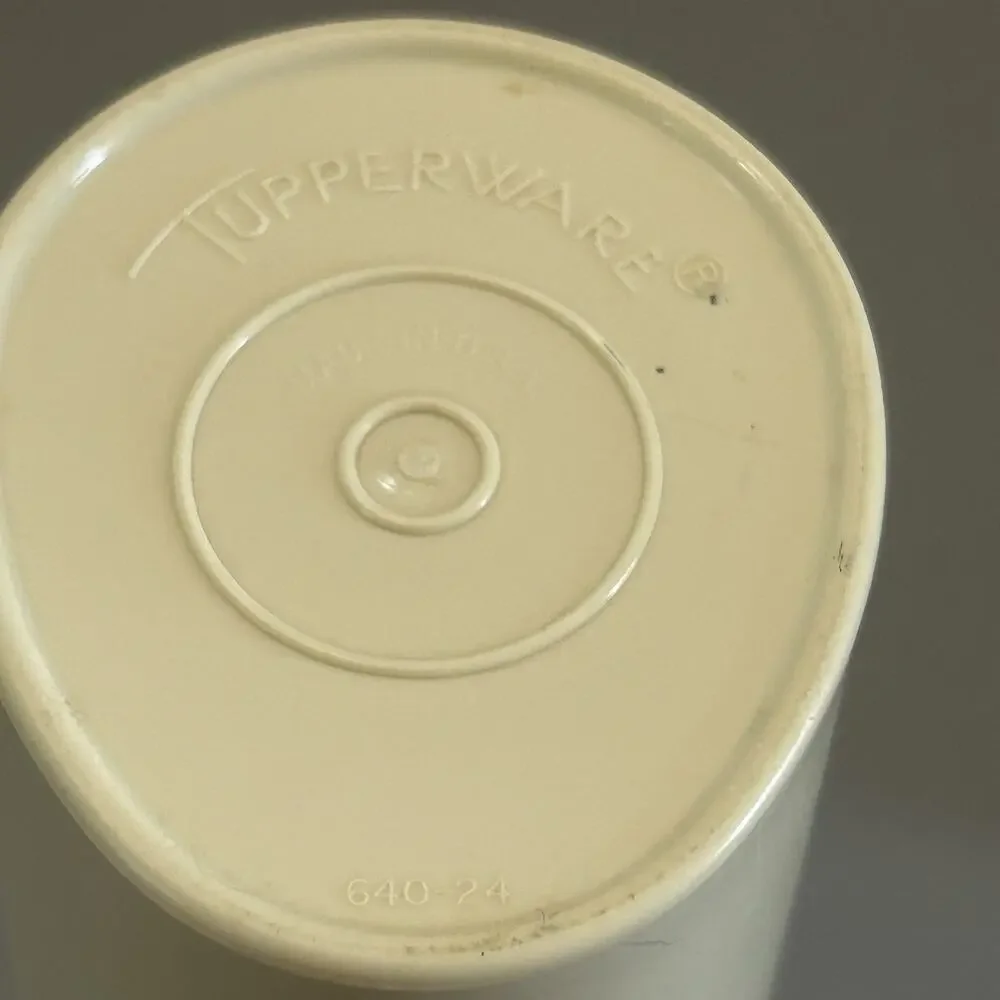 Vintage Tupperware Ketchup Container Dispenser Pump 640-24